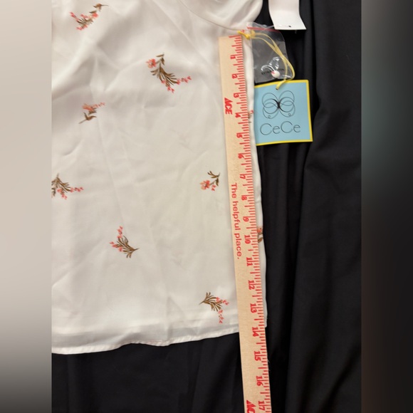 CeCe Cream LS Floral Blouse w Ruffles & High Neck Women’s XL NWT Feminine - Picture 5 of 5